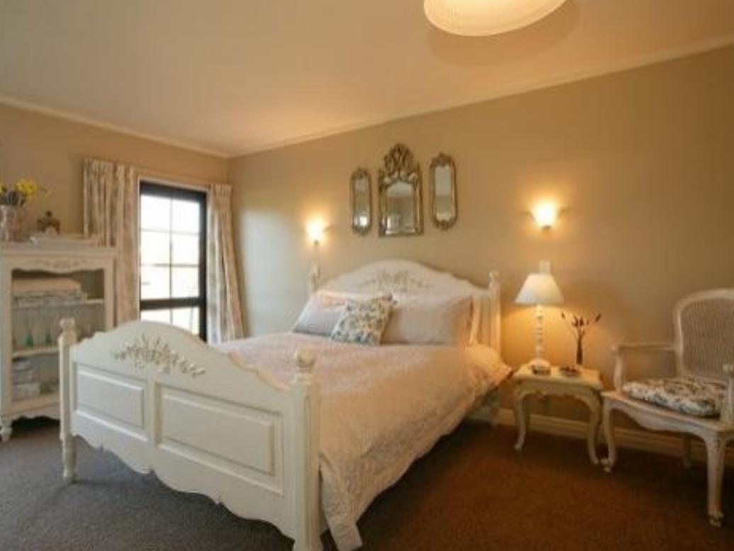 Tudor Manor Bed&Breakfast Paraparaumu Exterior foto