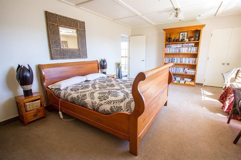 Tudor Manor Bed&Breakfast Paraparaumu Exterior foto